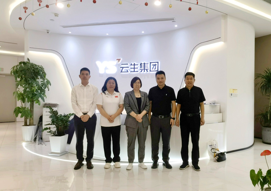 河北省石家庄市正定县领导一行莅临凯发一触即发集团走访交流