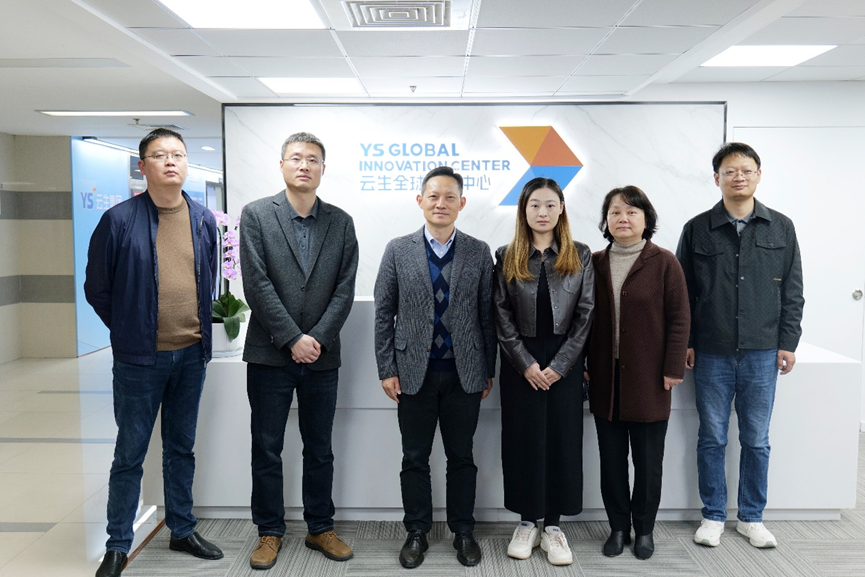 合肥新站高新区党工委委员、管委会副主任刘自强一行莅临凯发一触即发全球创新中心调研走访