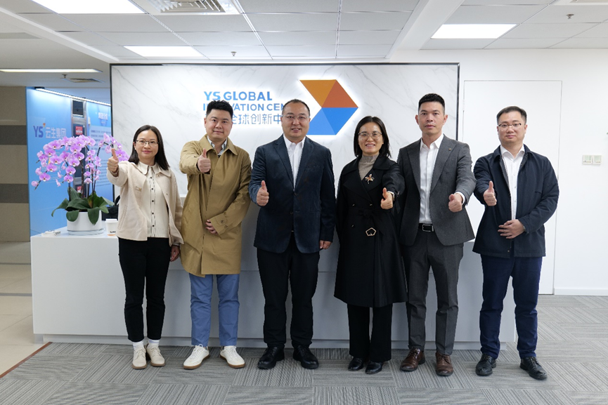 长沙经开区管委会干部人事人才局局长陈小英一行莅临凯发一触即发全球创新中心调研走访
